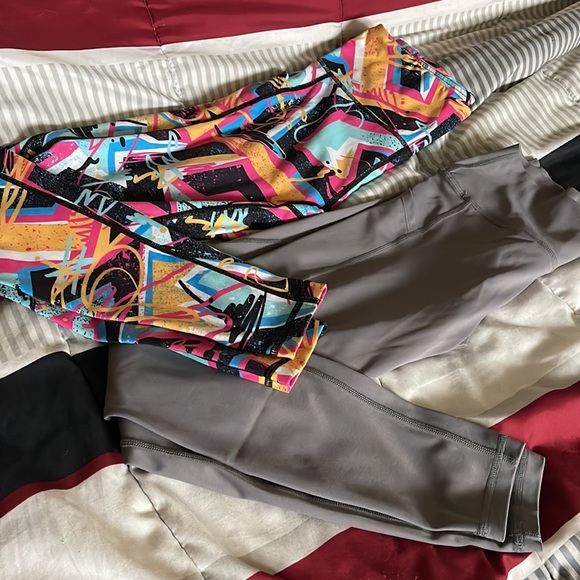 Curves and combatboots leggings - Picture 2 of 3